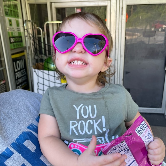 Meet your Posher, Shawna - Picture 3 of 5